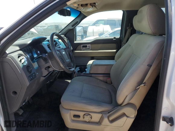 2009 Ford F-150 XL z VIN 1FTPW12V49KC61077, wystawiony jako Copart lot #60334045 z przebiegiem 135 014 mil mil oraz Szkoda całkowita • Salvage title. Historia ofert i sprzedaży dostępna na DreamBid. Obrazek 7.