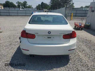 2014 BMW 3 Series 328i xDrive z VIN WBA3B5C50EP539273, wystawiony jako Copart lot #64083275 z przebiegiem Nie podano mil oraz Szkoda całkowita • Salvage title. Historia ofert i sprzedaży dostępna na DreamBid. Obrazek 6.
