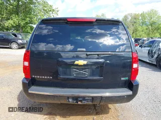 2011 Chevrolet Suburban LTZ with VIN 1GNSKKE38BR359006, listed as a IAAI auction lot 42183589 with 162,154 mi miles and . Bid and sale history available at DreamBid. Image 17.