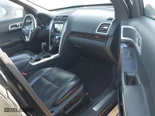 2012 Ford Explorer Limited with VIN 1FMHK8F86CGA28966, listed as a IAAI auction lot 42046366 with 184,292 mi miles. Bid and sale history available at carsss.com. Image 5.