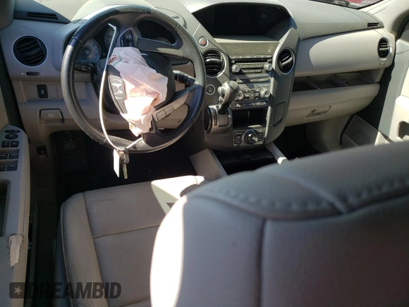 2013 Honda Pilot EX-L z VIN 5FNYF4H78DB033958, wystawiony jako Copart lot #56572484 z przebiegiem 190 797 mil mil oraz Nie do naprawy • Non repairable. Historia ofert i sprzedaży dostępna na DreamBid. Obrazek 8.