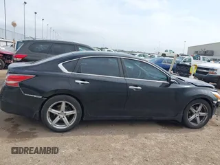 2015 Nissan Altima SL with VIN 1N4BL3APXFC265910, listed as a IAAI auction lot 41703968 with 152,268 mi miles and . Bid and sale history available at carsss.com. Image 13.