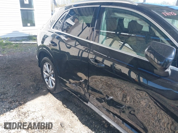 2021 Audi Q3 S line Premium with VIN WA1DECF36M1031852, listed as a IAAI auction lot 42020471 with 29,445 mi miles and . Bid and sale history available at DreamBid. Image 6.