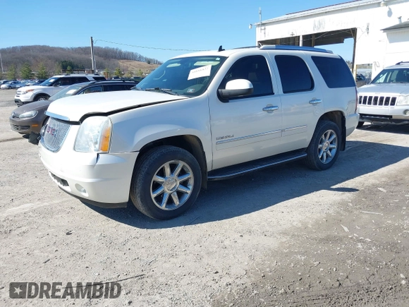 2011 GMC Yukon Denali with VIN 1GKS2EEF8BR237643, listed as a IAAI auction lot 41811822 with 134,309 mi miles. Bid and sale history available at carsss.com. Image 17.