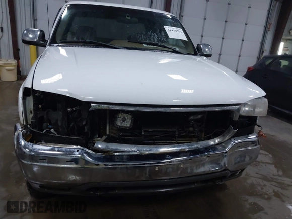 2000 GMC Sierra 2500 SLE z VIN 1GTGK29U5YZ195420, wystawiony jako IAAI lot #41440301 z przebiegiem 212 149 mil mil oraz . Historia ofert i sprzedaży dostępna na DreamBid. Obrazek 13.