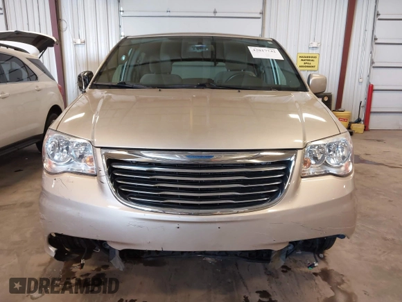 2014 Chrysler Town & Country Touring with VIN 2C4RC1BG2ER422914, listed as a IAAI auction lot 42017742 with 49,856 mi miles and . Bid and sale history available at DreamBid. Image 13.