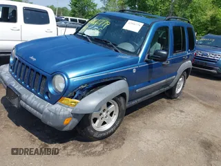 2006 Jeep Liberty Sport z VIN 1J4GL48K36W119096, wystawiony jako IAAI lot #42166779 z przebiegiem 185 355 mil mil oraz . Historia ofert i sprzedaży dostępna na DreamBid. Obrazek 2.