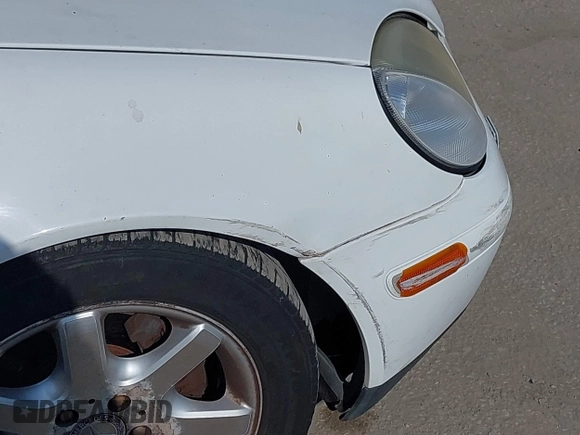 1999 Mercedes-Benz SLK 230/320 z VIN WDBKK47F7XF126995, wystawiony jako IAAI lot #42453023 z przebiegiem 215 676 mil mil oraz . Historia ofert i sprzedaży dostępna na DreamBid. Obrazek 12.
