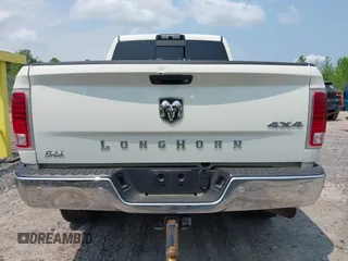 2016 Ram 2500 z VIN 3C6UR5PJ5GG332810, wystawiony jako IAAI lot #42402626 z przebiegiem 220 265 mil mil oraz . Historia ofert i sprzedaży dostępna na DreamBid. Obrazek 16.