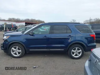 2017 Ford Explorer XLT with VIN 1FM5K8D86HGD80541, listed as a IAAI auction lot 40900499 with 128,179 mi miles and . Bid and sale history available at carsss.com. Image 15.