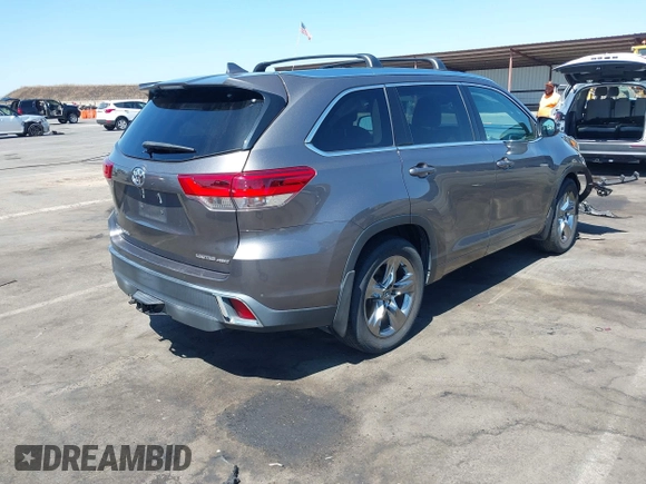 2018 Toyota Highlander Limited with VIN 5TDDZRFH1JS851022, listed as a IAAI auction lot 42527334 with 69,991 mi miles and . Bid and sale history available at DreamBid. Image 4.