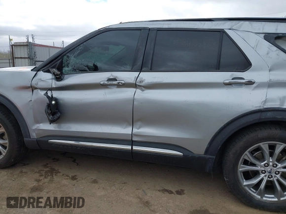 2020 Ford Explorer XLT with VIN 1FMSK8DH3LGC80022, listed as a IAAI auction lot 41827820 with 59,886 mi miles. Bid and sale history available at carsss.com. Image 14.