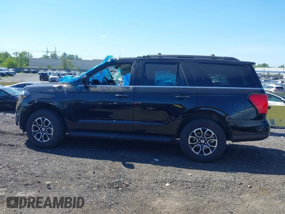 2024 Ford Expedition XLT z VIN 1FMJU1J84REA35560, wystawiony jako IAAI lot #42266211 z przebiegiem 21 950 mil mil oraz . Historia ofert i sprzedaży dostępna na DreamBid. Obrazek 14.