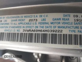 2004 Volkswagen Jetta GL z VIN 3VWRA69M64M039222, wystawiony jako IAAI lot #42262445 z przebiegiem 100 200 mil mil oraz . Historia ofert i sprzedaży dostępna na DreamBid. Obrazek 9.