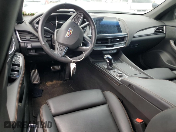 2024 Cadillac CT5 Sport z VIN 1G6DU5RK2R0124682, wystawiony jako Copart lot #56396725 z przebiegiem Nie podano mil oraz Szkody całkowita. Historia ofert i sprzedaży dostępna na DreamBid. Obrazek 8.