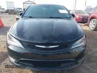 2016 Chrysler 200 S z VIN 1C3CCCBB7GN125955, wystawiony jako IAAI lot #42028420 z przebiegiem 106 301 mil mil oraz . Historia ofert i sprzedaży dostępna na DreamBid. Obrazek 12.