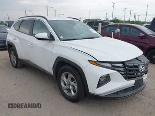 2024 Hyundai Tucson SEL with VIN 5NMJB3DE7RH427985, listed as a IAAI auction lot 42113557 with 18,181 mi miles. Bid and sale history available at carsss.com. Image 1.