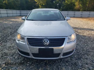2007 Volkswagen Passat z VIN WVWJK73C67P091953, wystawiony jako Copart lot #71423974 z przebiegiem 73 153 mil mil oraz Czysty tytuł • Clean title. Historia ofert i sprzedaży dostępna na DreamBid. Obrazek 5.