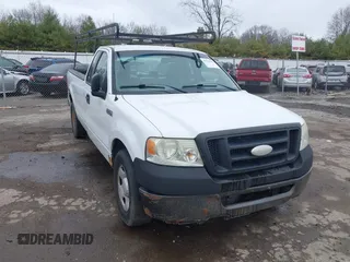 2007 Ford F-150 XL with VIN 1FTRF12207NA87325, listed as a IAAI auction lot 41918907 with 283,681 mi miles. Bid and sale history available at carsss.com. Image 1.