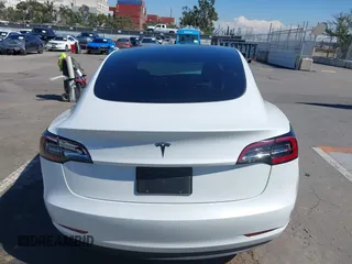 2023 Tesla Model 3 z VIN 5YJ3E1EA2PF514871, wystawiony jako IAAI lot #41703073 z przebiegiem 21 227 mil mil oraz . Historia ofert i sprzedaży dostępna na DreamBid. Obrazek 16.