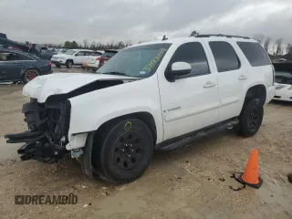 2007 GMC Yukon SLE w/3SA with VIN 1GKFC13C07R306364, listed as a Copart auction lot 60938334 with 170,034 mi miles and Salvage Title. Bid and sale history available at carsss.com. Image 1.