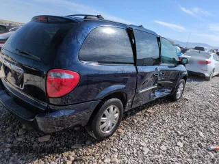 2006 Chrysler Town & Country LWB Touring with VIN 2A4GP54LX6R661586, listed as a Copart auction lot 53335385 with 72,597 mi miles and Salvage Title. Bid and sale history available at carsss.com. Image 3.