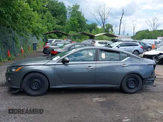 2019 Nissan Altima S z VIN 1N4BL4BV5KC242015, wystawiony jako IAAI lot #39525854 z przebiegiem 106 325 mil mil oraz . Historia ofert i sprzedaży dostępna na DreamBid. Obrazek 14.