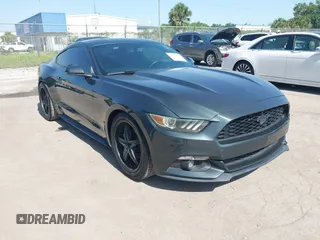 2015 Ford Mustang EcoBoost z VIN 1FA6P8TH7F5332170, wystawiony jako IAAI lot #42278642 z przebiegiem 74 716 mil mil oraz . Historia ofert i sprzedaży dostępna na DreamBid. Obrazek 1.