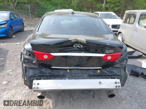 2015 Infiniti Q50 Premium with VIN JN1BV7AP5FM352834, listed as a IAAI auction lot 42037967 with 271,362 mi miles. Bid and sale history available at carsss.com. Image 6.