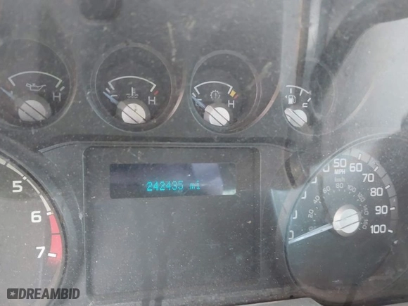 2012 Ford Super Duty F-250 SRW XL with VIN 1FT7X2B61CEC02649, listed as a IAAI auction lot 41614902 with 242,435 mi miles. Bid and sale history available at carsss.com. Image 7.