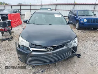 2015 Toyota Camry XLE with VIN 4T4BF1FK2FR461922, listed as a IAAI auction lot 41995064 with 195,943 mi miles. Bid and sale history available at carsss.com. Image 13.