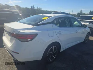 2024 Nissan Sentra SV z VIN 3N1AB8CV3RY280927, wystawiony jako IAAI lot #42809055 z przebiegiem 23 706 mil mil oraz . Historia ofert i sprzedaży dostępna na DreamBid. Obrazek 2.