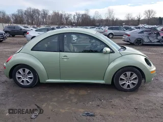 2009 Volkswagen New Beetle Coupe S with VIN 3VWPG31C89M503836, listed as a IAAI auction lot 41477028 with 150,098 mi miles. Bid and sale history available at carsss.com. Image 14.