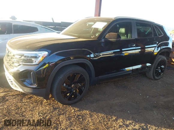 2024 Volkswagen Atlas SE with VIN 1V2JE2CA3RC230888, listed as a IAAI auction lot 42130359 with 17,269 mi miles and . Bid and sale history available at DreamBid. Image 19.