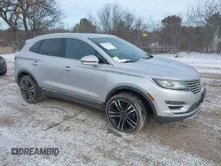 2017 Lincoln MKC Reserve with VIN 5LMTJ3DH1HUL40573, listed as a IAAI auction lot 41421739 with 117,690 mi miles. Bid and sale history available at carsss.com. Image 1.