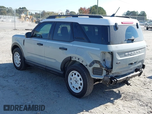2023 Ford Bronco Sport Heritage z VIN 3FMCR9G61PRD08589, wystawiony jako IAAI lot #40706185 z przebiegiem 150 000 mil mil oraz . Historia ofert i sprzedaży dostępna na DreamBid. Obrazek 3.
