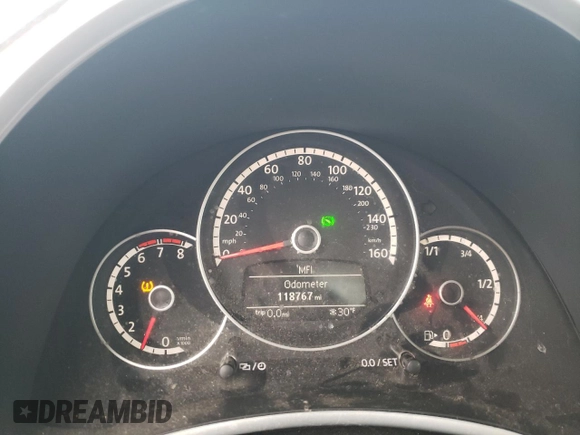 2014 Volkswagen Beetle 2.5L w/Sun with VIN 3VWJP7AT0EM608328, listed as a Copart auction lot 86209494 with 118,767 mi miles and Clean Title. Bid and sale history available at DreamBid. Image 9.