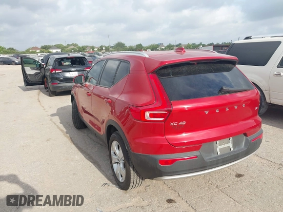 2022 Volvo XC40 Momentum with VIN YV4AC2HK5N2748975, listed as a IAAI auction lot 42193600 with 50,663 mi miles and . Bid and sale history available at DreamBid. Image 3.