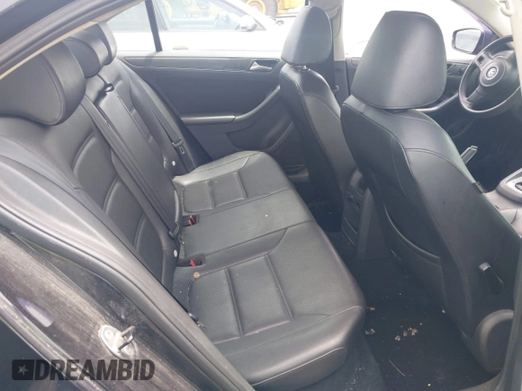 2014 Volkswagen Jetta SE with VIN 3VWD17AJ2EM428149, listed as a IAAI auction lot 42684150 with 206,924 mi miles and . Bid and sale history available at DreamBid. Image 8.