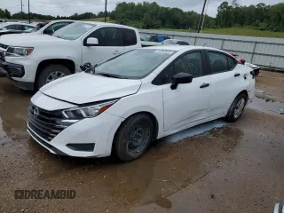 2023 Nissan Versa S z VIN 3N1CN8DV1PL829498, wystawiony jako Copart lot #69470744 z przebiegiem 45 906 mil mil oraz Czysty tytuł • Clean title. Historia ofert i sprzedaży dostępna na DreamBid. Obrazek 1.