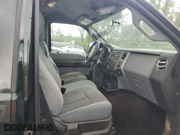 2013 Ford F-250 XL with VIN 1FTBF2B68DEA82735, listed as a Copart auction lot 58543855 with 106,710 mi miles and Salvage title. Bid and sale history available at DreamBid. Image 10.