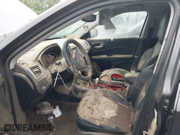 2018 Jeep Compass Altitude z VIN 3C4NJDBB2JT432456, wystawiony jako IAAI lot #42295863 z przebiegiem Nie podano mil oraz . Historia ofert i sprzedaży dostępna na DreamBid. Obrazek 6.
