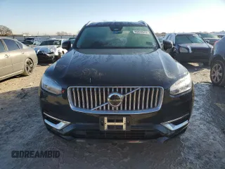 2023 Volvo XC90 Plus with VIN YV40621N6P1971512, listed as a Copart auction lot 42504185 with 21,461 mi miles and Salvage title. Bid and sale history available at DreamBid. Image 5.