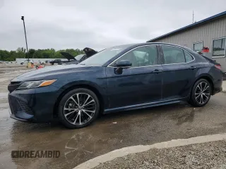 2018 Toyota Camry LE z VIN 4T1B11HK8JU547525, wystawiony jako Copart lot #58334445 z przebiegiem 120 602 mil mil oraz Szkoda całkowita • Salvage title. Historia ofert i sprzedaży dostępna na DreamBid. Obrazek 1.
