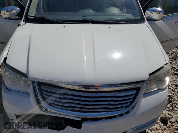 2014 Chrysler Town & Country Touring L 30th Anniversary with VIN 2C4RC1CG4ER470767, listed as a Copart auction lot 55976865 with 131,669 mi miles and Clean title. Bid and sale history available at DreamBid. Image 12.
