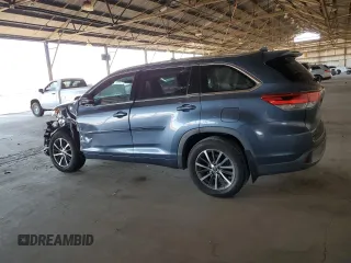 2017 Toyota Highlander XLE with VIN 5TDJZRFH5HS462350, listed as a Copart auction lot 63927495 with 143,051 mi miles and Salvage title. Bid and sale history available at DreamBid. Image 2.