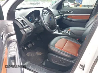 2019 Ford Explorer XLT with VIN 1FM5K7D84KGB01752, listed as a IAAI auction lot 42423239 with 97,861 mi miles and . Bid and sale history available at DreamBid. Image 5.