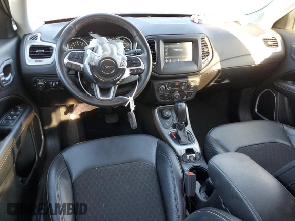 2020 Jeep Compass Latitude with VIN 3C4NJDBB7LT234491, listed as a Copart auction lot 73374084 with 23,527 mi miles and Salvage Title. Bid and sale history available at DreamBid. Image 8.
