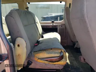 2008 Ford Econoline Passenger XL z VIN 1FBSS31L38DA29496, wystawiony jako Copart lot #48075995 z przebiegiem 294 180 mil mil oraz Szkody całkowita. Historia ofert i sprzedaży dostępna na DreamBid. Obrazek 11.