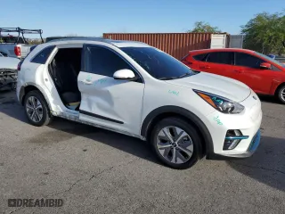 2020 Kia Niro EV EX Premium with VIN KNDCE3LG8L5080860, listed as a Copart auction lot 72027334 with 44,903 mi miles and Salvage Title. Bid and sale history available at carsss.com. Image 4.